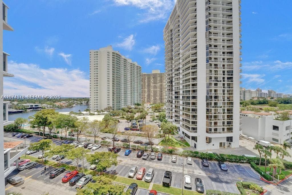 WATERVIEW CONDO · #938 in Aventura - Photo 52