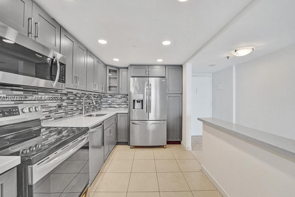 WATERVIEW CONDO · #938 in Aventura - Photo 16
