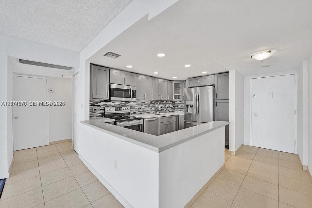 WATERVIEW CONDO · #938 in Aventura - Photo 22