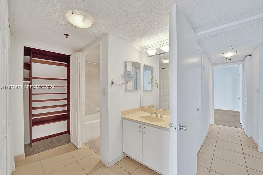 WATERVIEW CONDO · #938 in Aventura - Photo 36