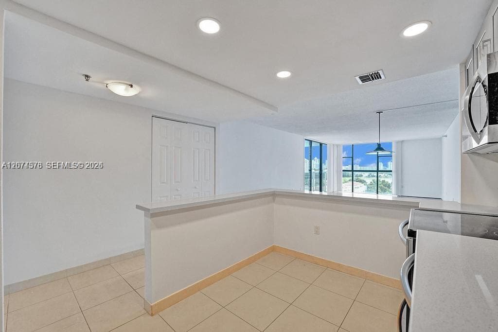 WATERVIEW CONDO · #938 in Aventura - Photo 20