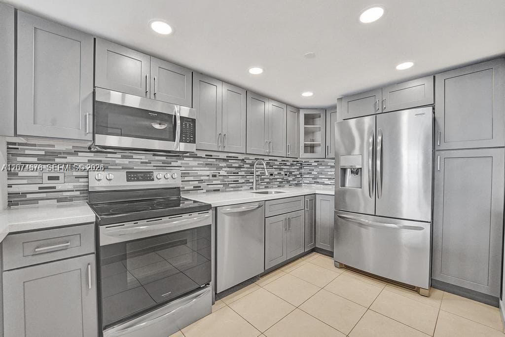 WATERVIEW CONDO · #938 in Aventura - Photo 15