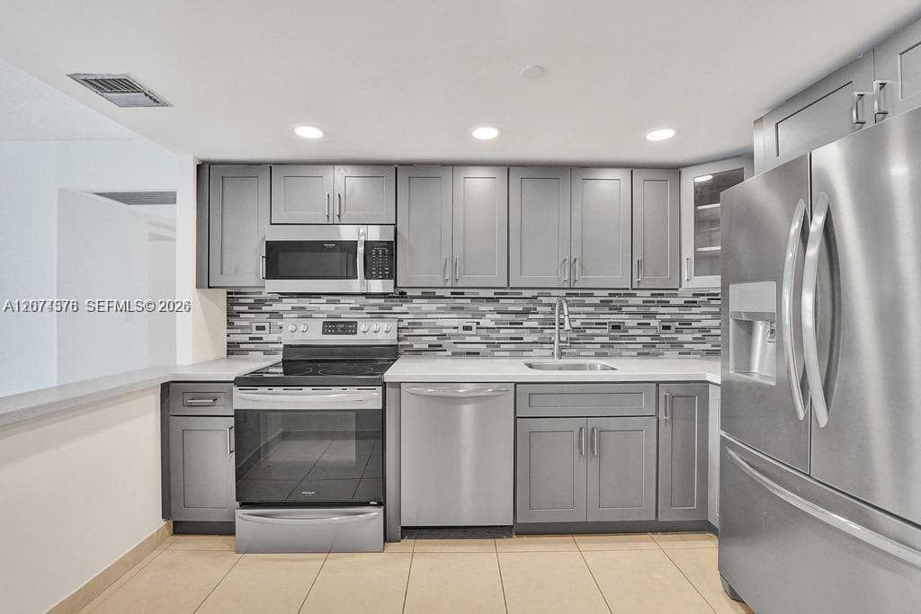 WATERVIEW CONDO · #938 in Aventura - Photo 11