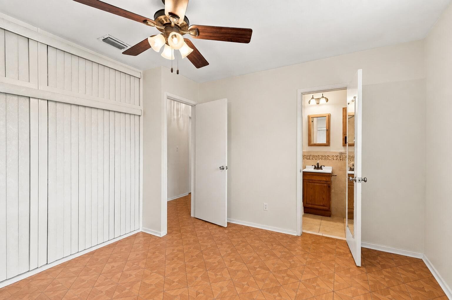 EMPTY BEDROOM 1.2 (1)