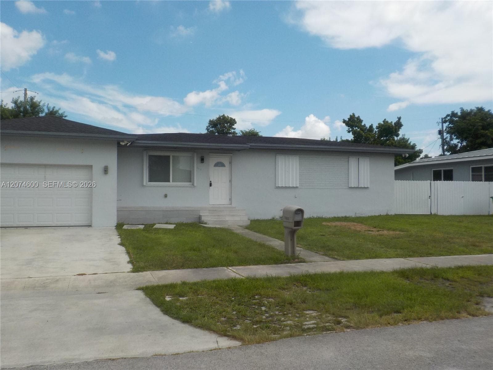 11615 SW 140th Ter photo 2