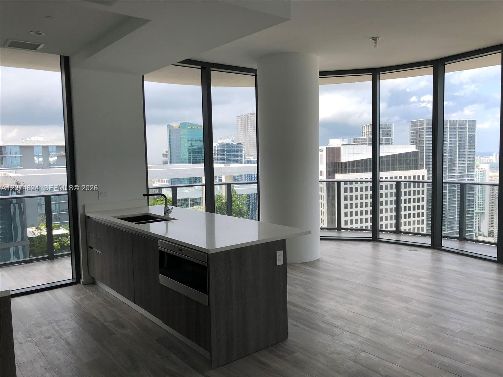 SLS Lux · #4905 in Miami - Photo 4