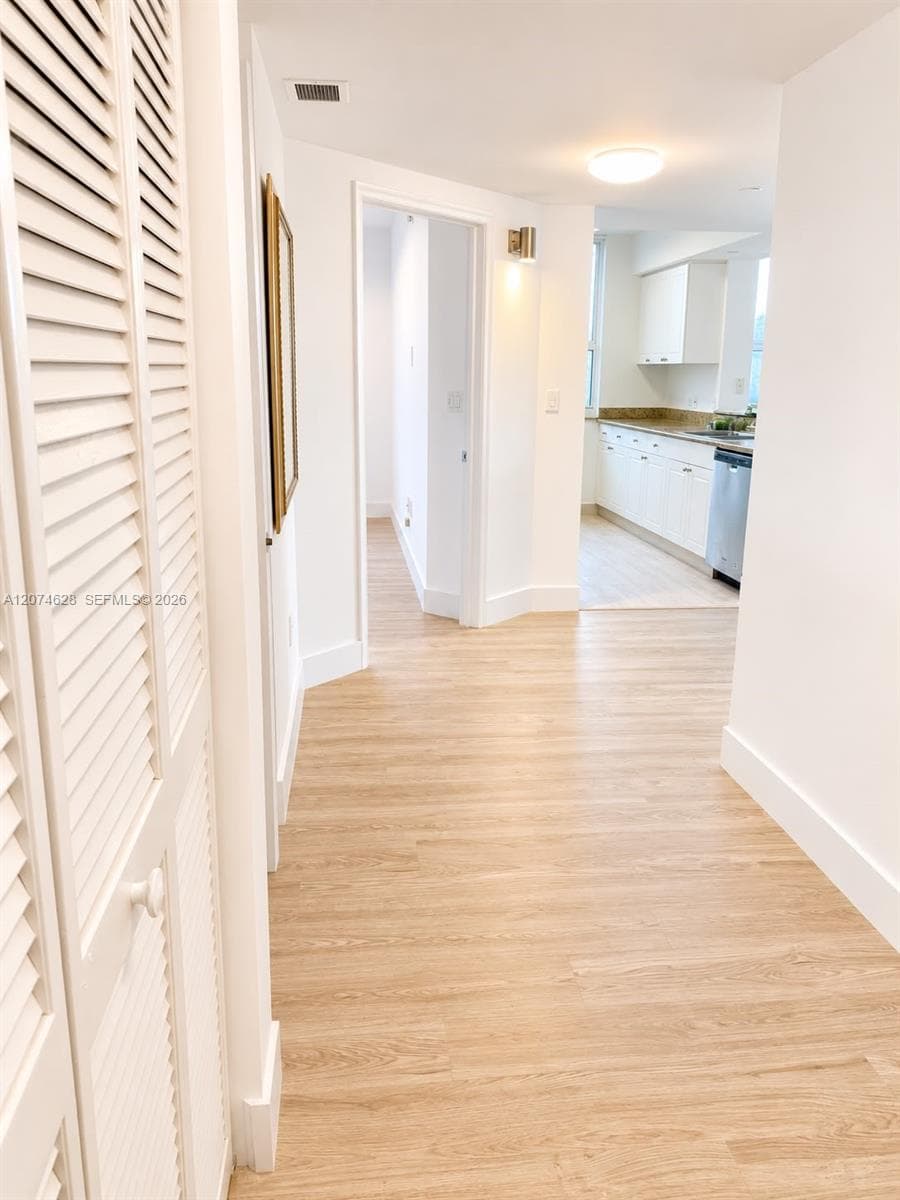 TURNBERRY ON THE GREEN CO · #408 in Aventura - Photo 7