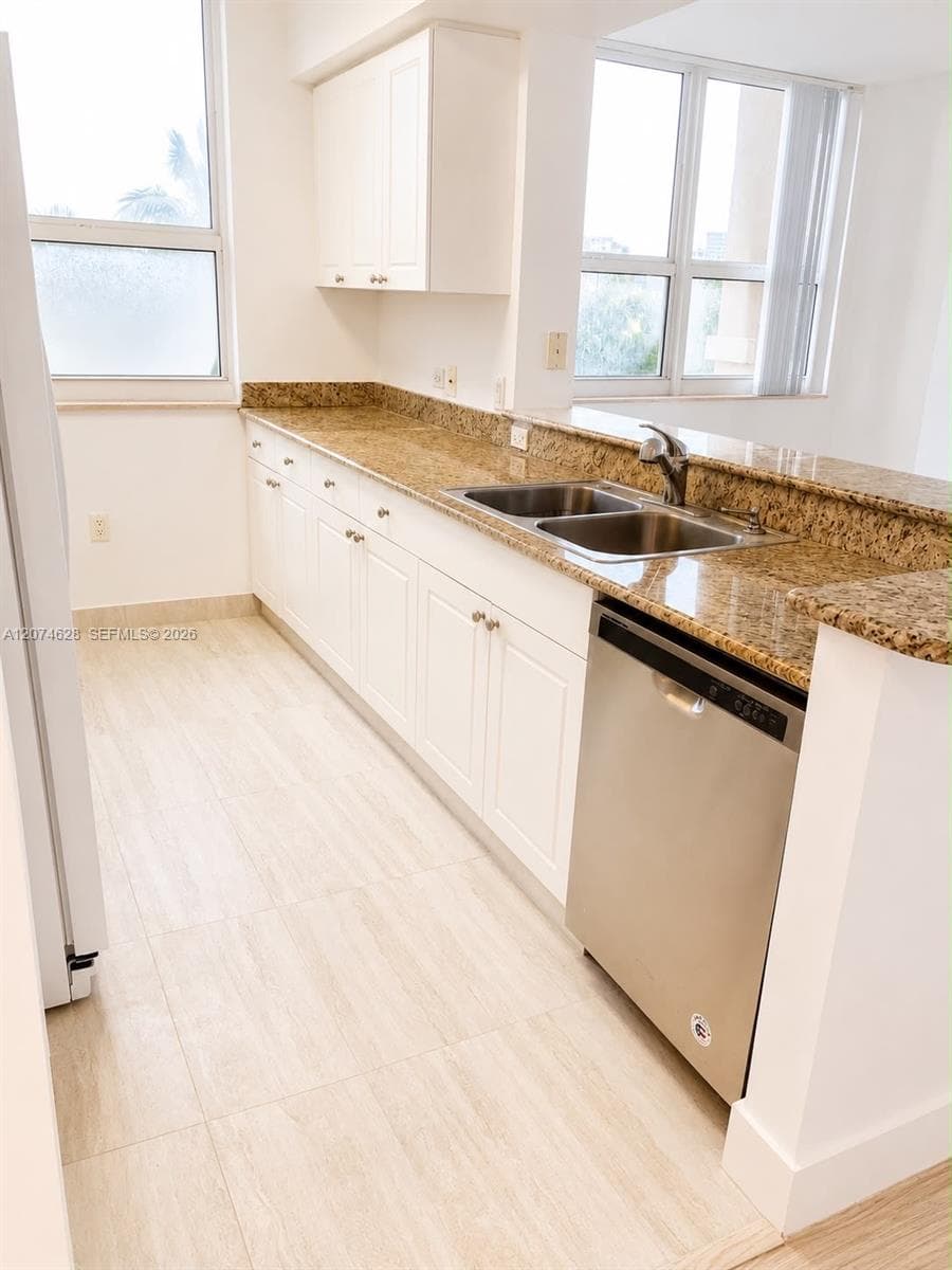 TURNBERRY ON THE GREEN CO · #408 in Aventura - Photo 3