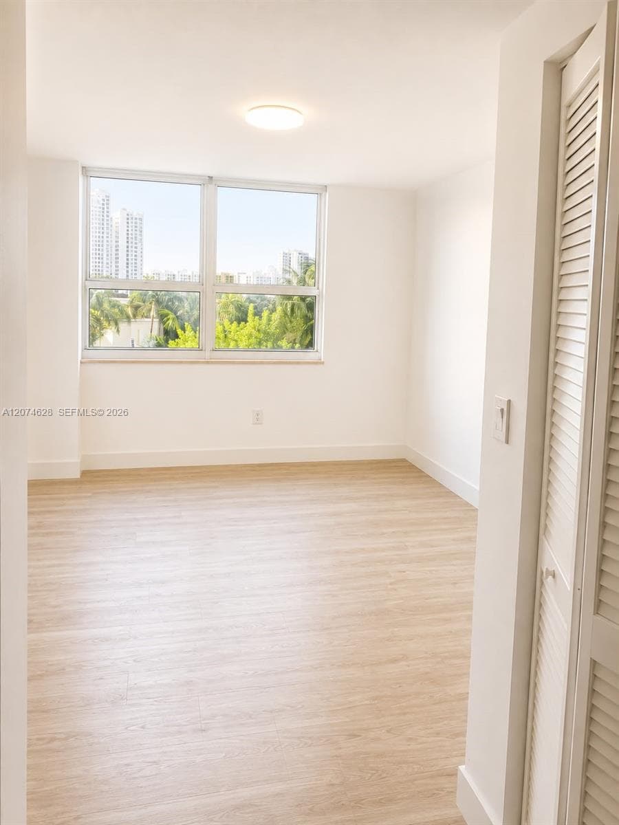 TURNBERRY ON THE GREEN CO · #408 in Aventura - Photo 10