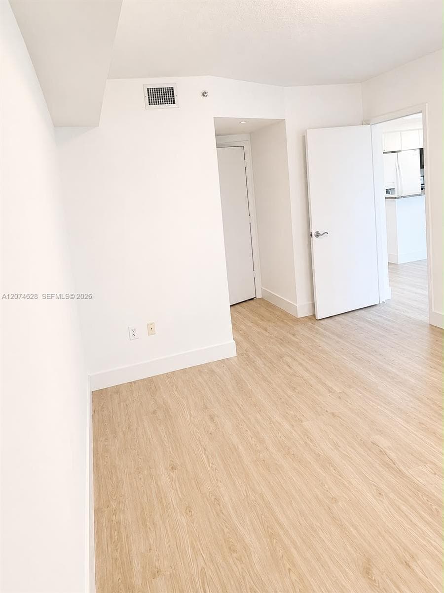 TURNBERRY ON THE GREEN CO · #408 in Aventura - Photo 11
