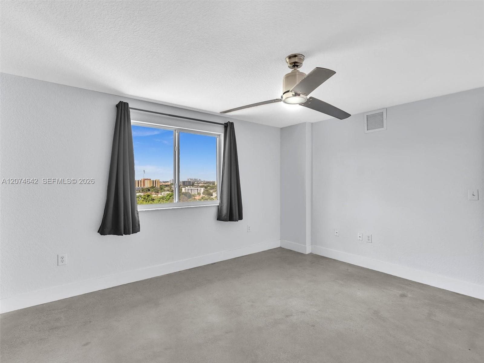 SEYBOLD POINTE CONDO · #1208 in Miami - Photo 17