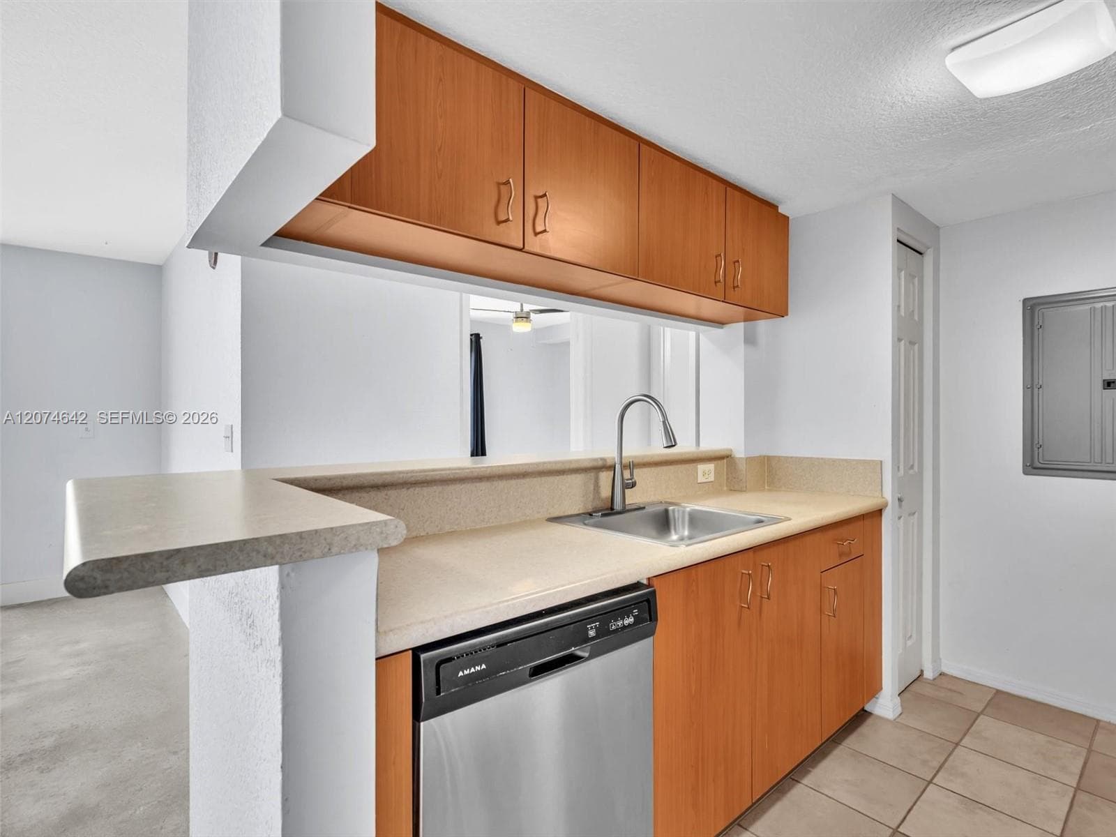 SEYBOLD POINTE CONDO · #1208 in Miami - Photo 8