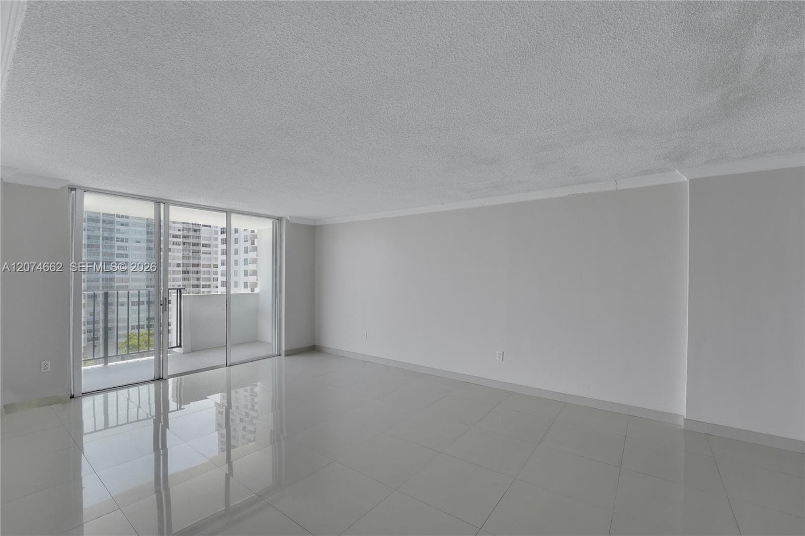 COMMODORE PLAZA CONDO · #1114 in Aventura - Photo 15