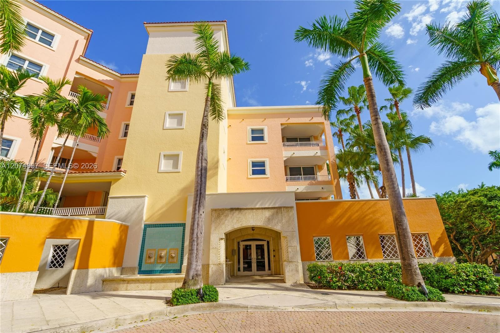 LAKE VILLA TWO CONDO · #PH-1 in Key Biscayne - Photo 32