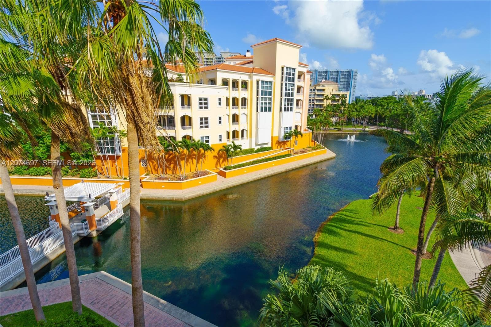 LAKE VILLA TWO CONDO · #PH-1 in Key Biscayne - Photo 5