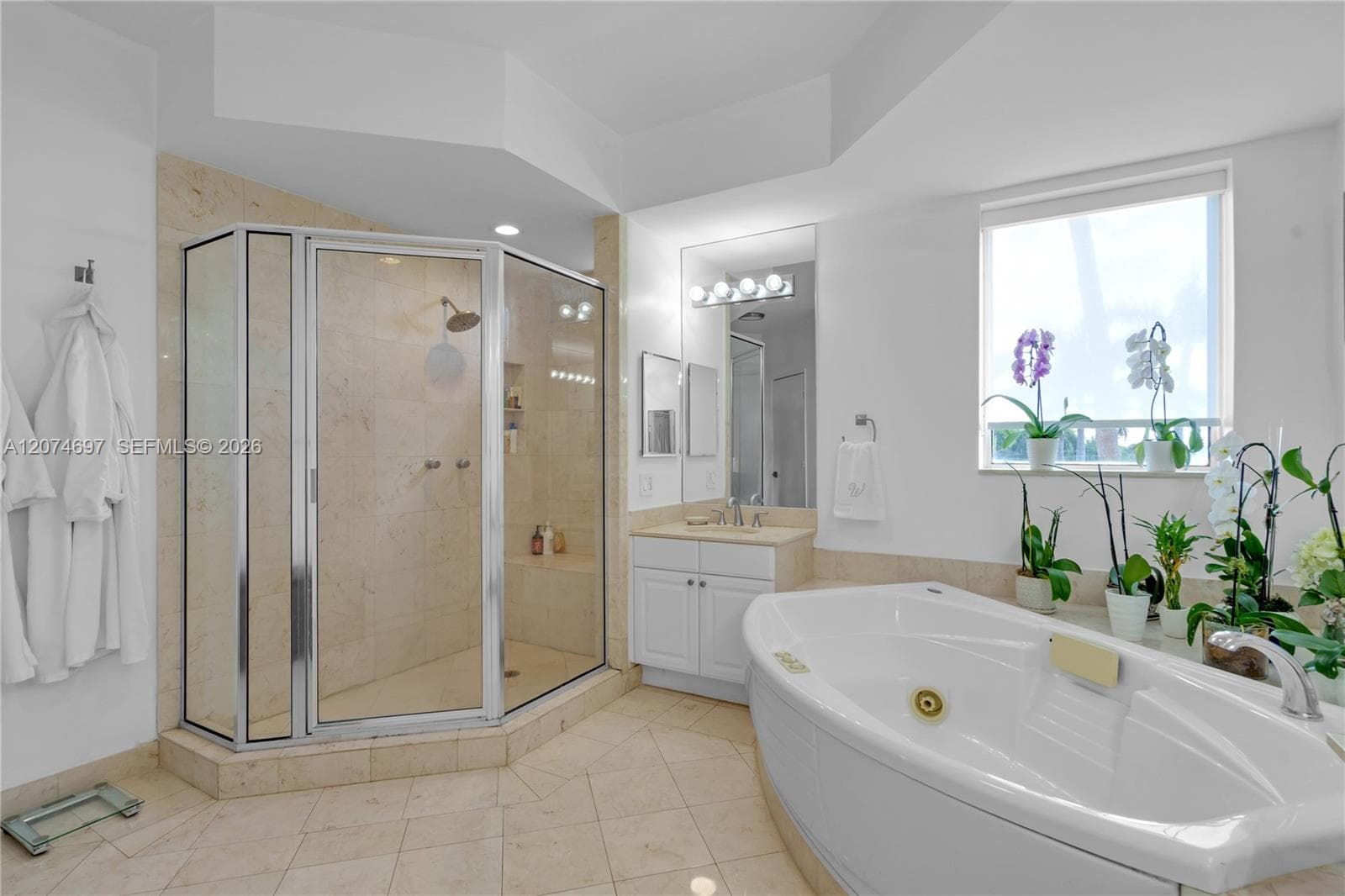 LAKE VILLA TWO CONDO · #PH-1 in Key Biscayne - Photo 20