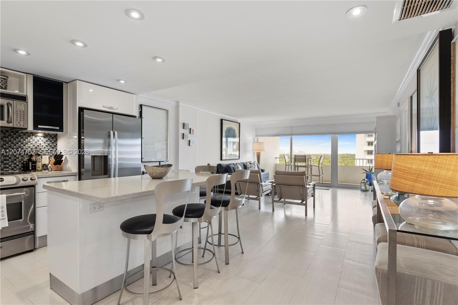 Commodore Club South · #902 in Key Biscayne - Photo 9