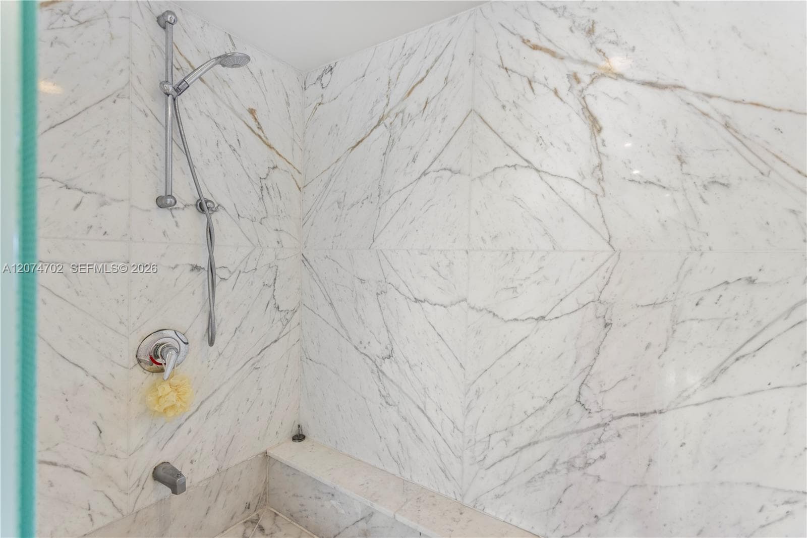 Commodore Club South · #902 in Key Biscayne - Photo 21