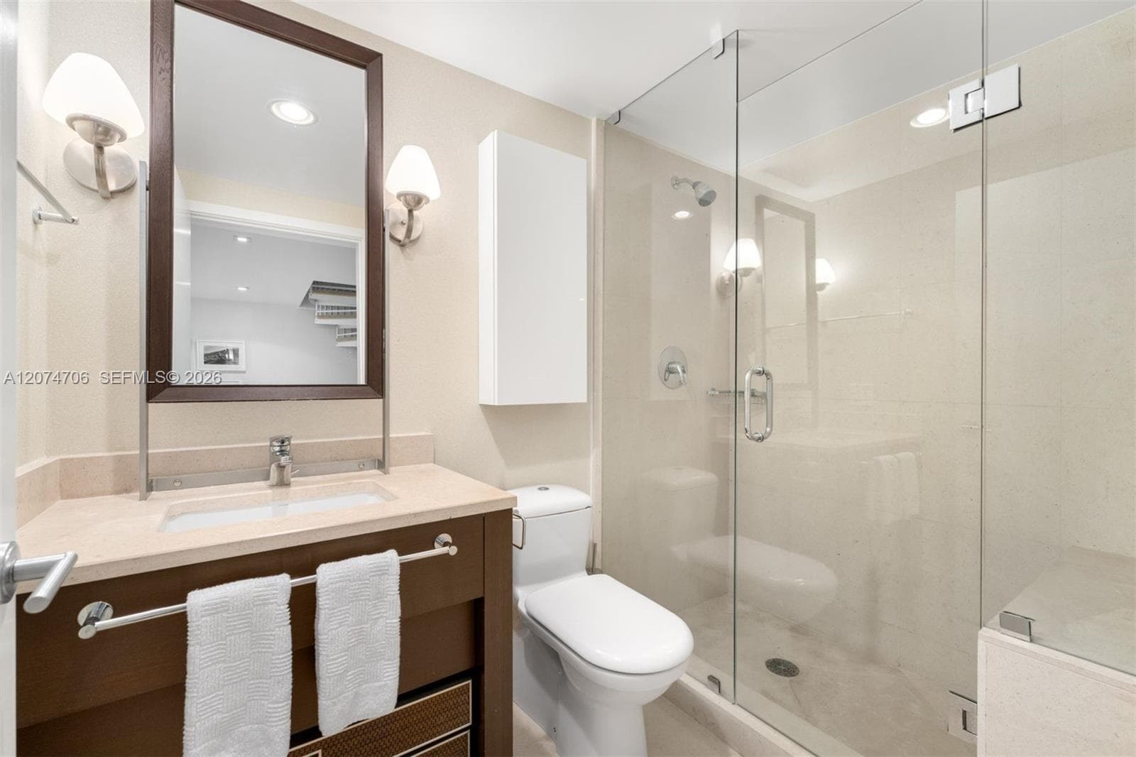 Full Bathroom in the Den