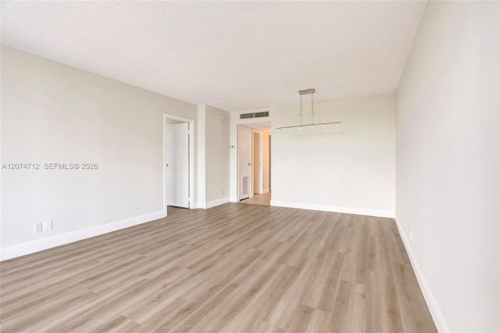 ENSENADA CONDO · #EI403 in Aventura - Photo 13