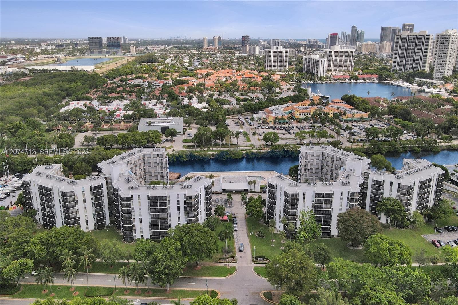 ENSENADA CONDO · #EI403 in Aventura - Photo 7