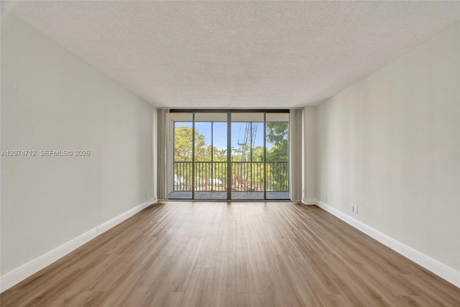 ENSENADA CONDO · #EI403 in Aventura - Photo 11