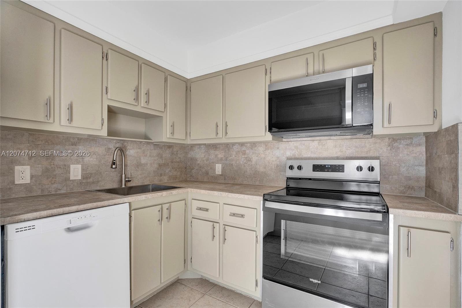 ENSENADA CONDO · #EI403 in Aventura - Photo 29