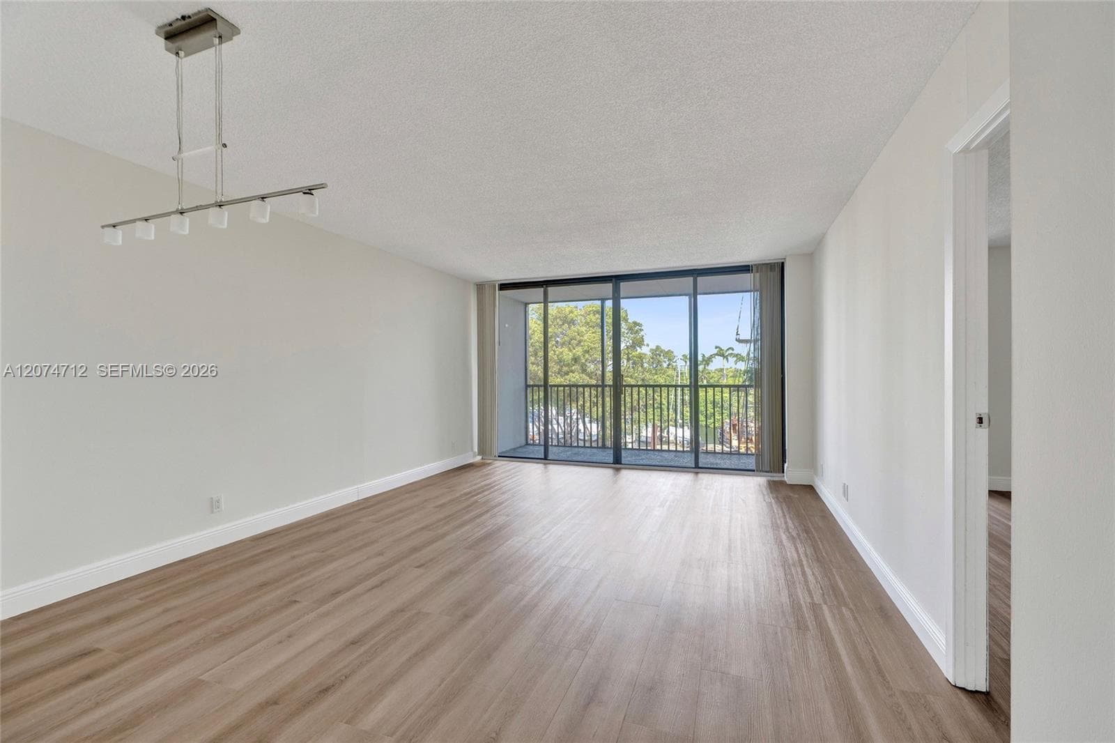 ENSENADA CONDO · #EI403 in Aventura - Photo 8