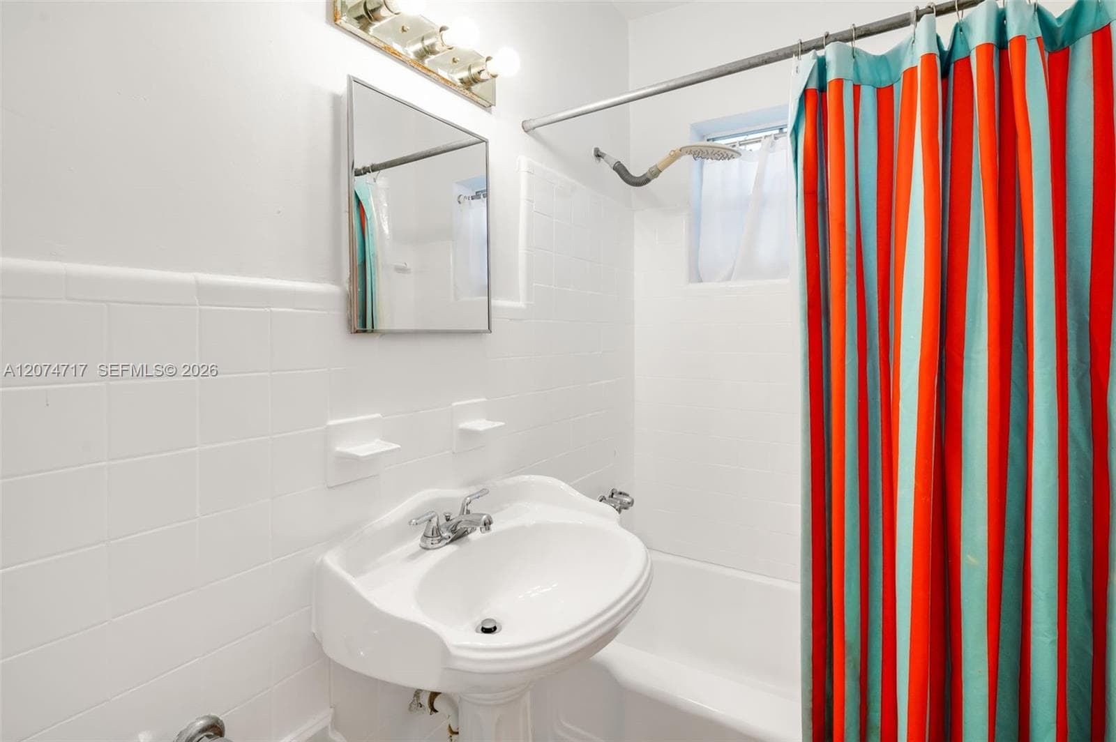 LINCOLN PLACE CONDO · #12 in Miami Beach - Photo 11