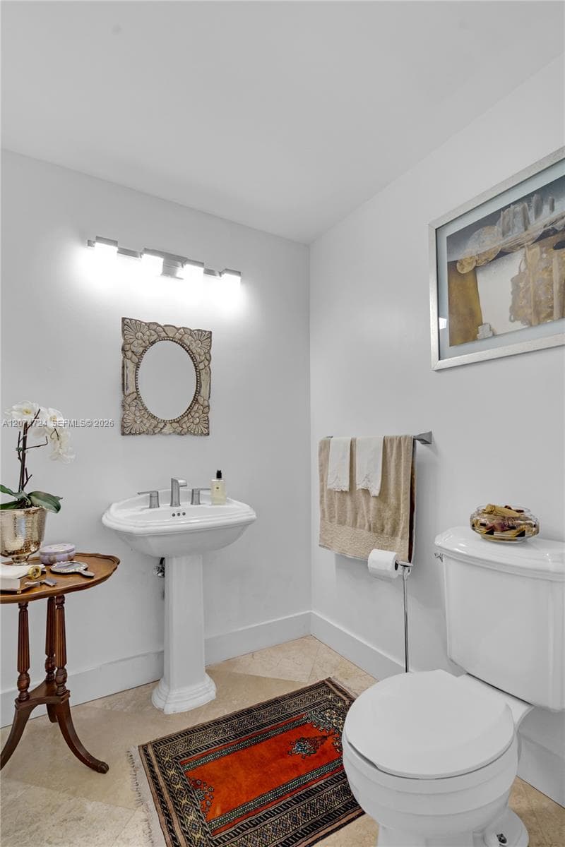 LAKE VILLA TWO CONDO · #PH-1 in Key Biscayne - Photo 26