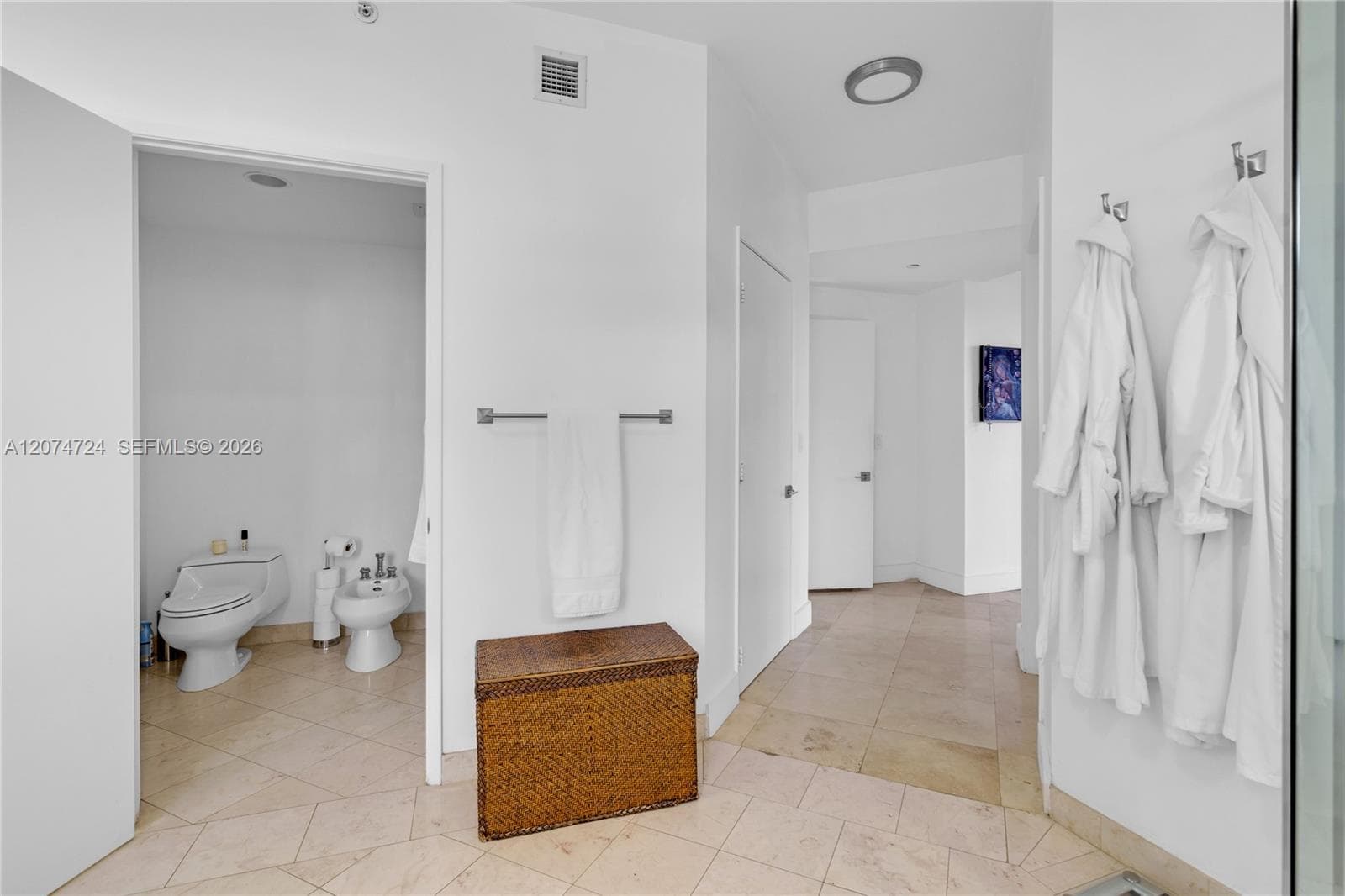 LAKE VILLA TWO CONDO · #PH-1 in Key Biscayne - Photo 21
