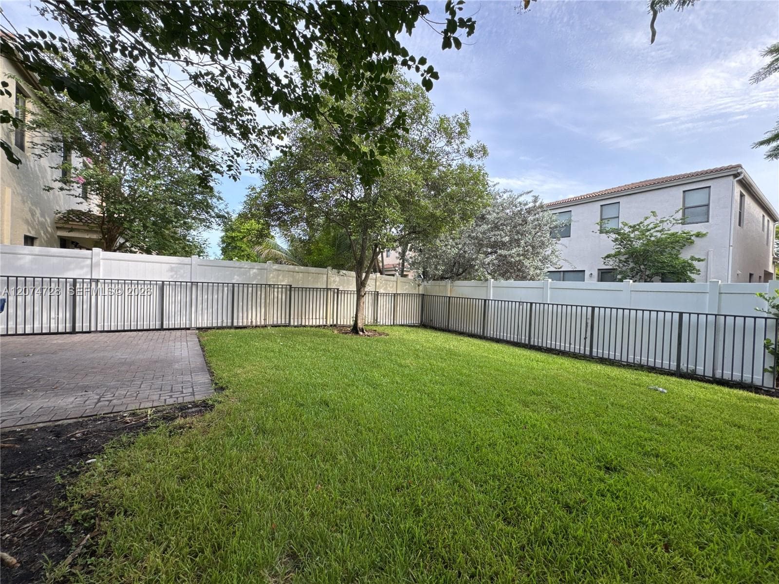 731 NE 193rd St #731 photo 20