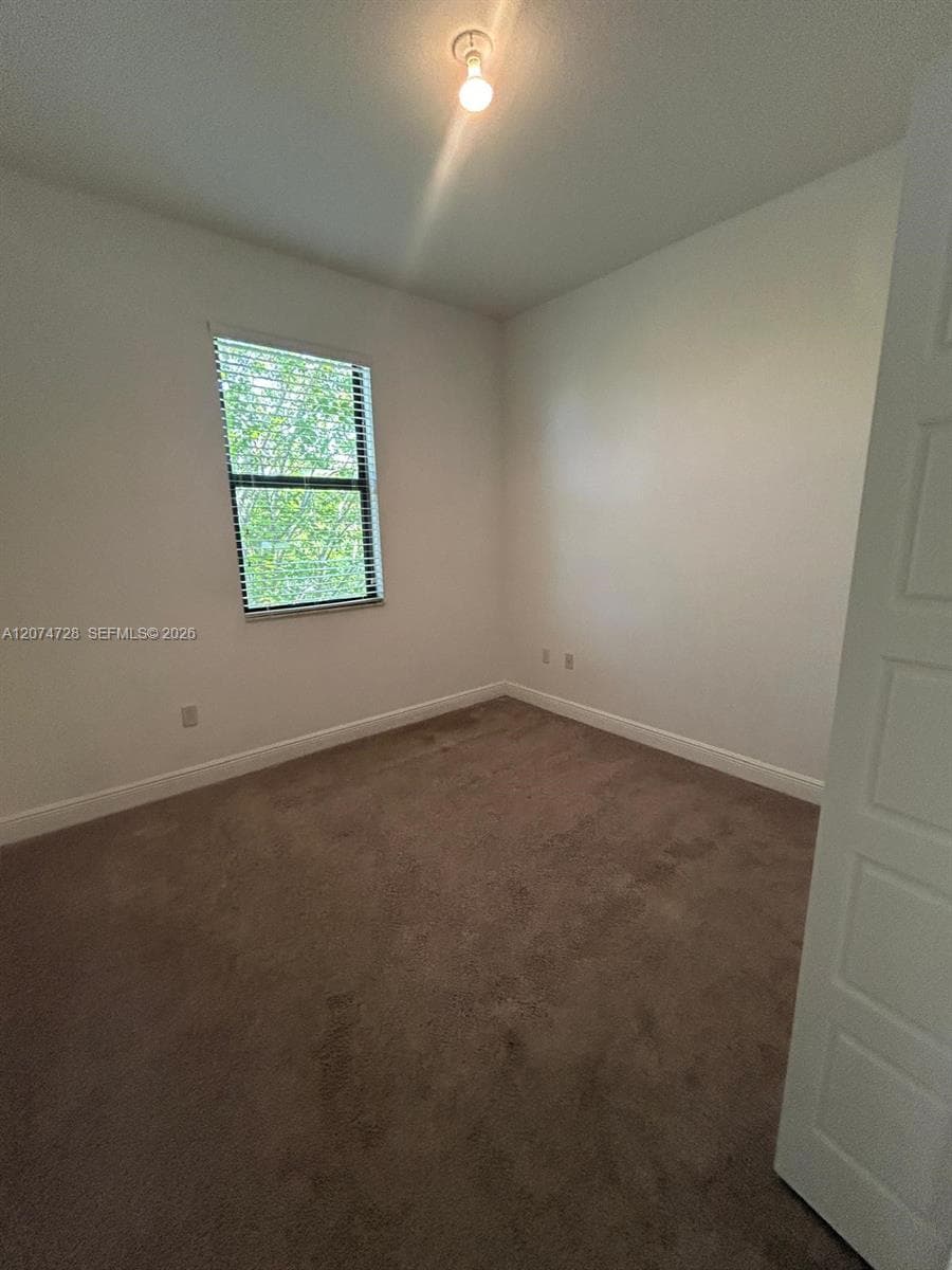 731 NE 193rd St #731 photo 14