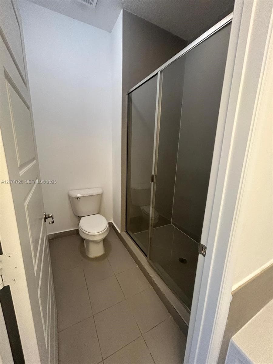 731 NE 193rd St #731 photo 11