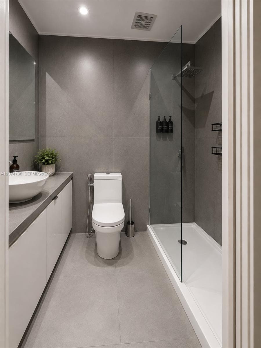 LA CANADIENNE CONDO · #507 in North Miami Beach - Photo 6