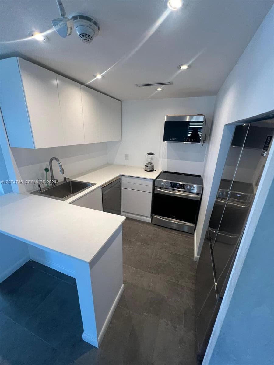 LA CANADIENNE CONDO · #507 in North Miami Beach - Photo 5