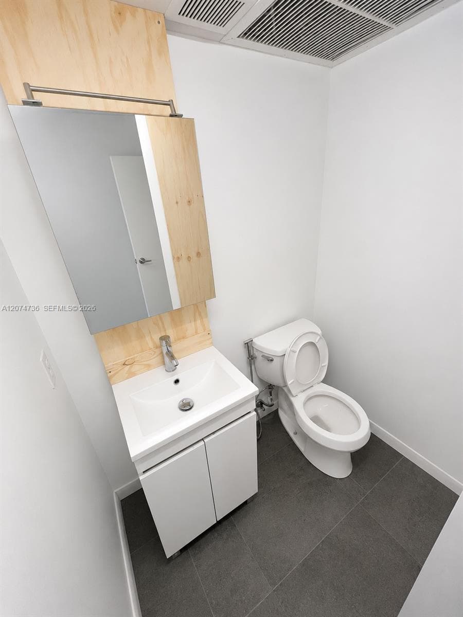 LA CANADIENNE CONDO · #507 in North Miami Beach - Photo 18