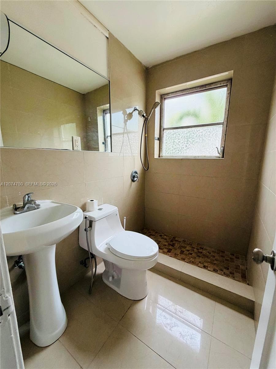 GOLFVIEW APTS CO-OP · #15 in Hollywood - Photo 12