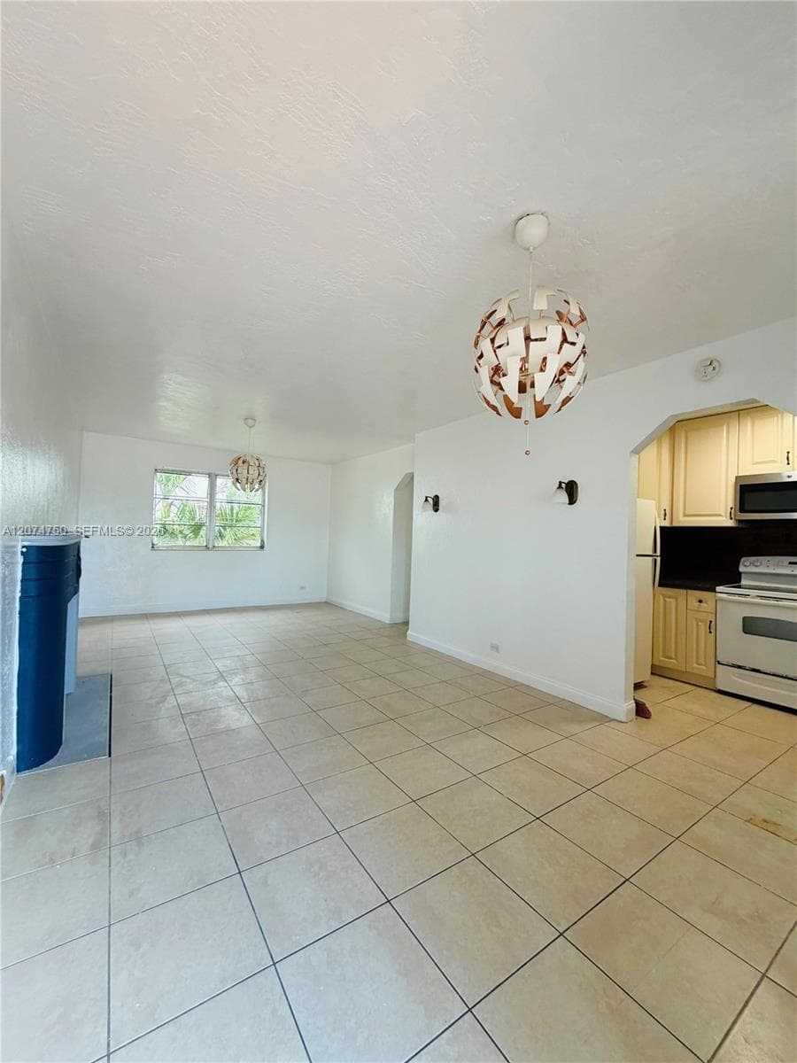 GOLFVIEW APTS CO-OP · #15 in Hollywood - Photo 5