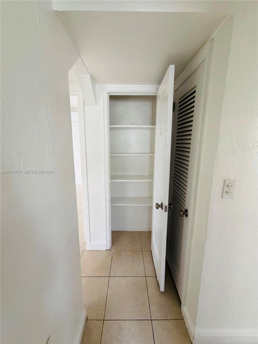 GOLFVIEW APTS CO-OP · #15 in Hollywood - Photo 9