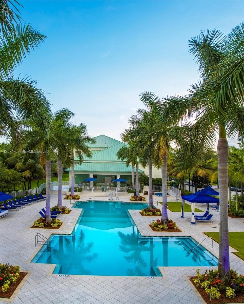 THE BLUE A RESORT HOTEL C · #614 in Doral - Photo 12
