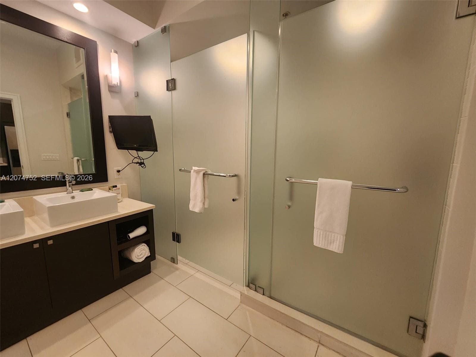 THE BLUE A RESORT HOTEL C · #614 in Doral - Photo 11