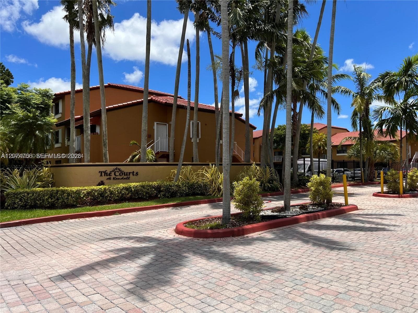THE COURTS AT KENDALL CON · #L-102 in Miami - Photo 1