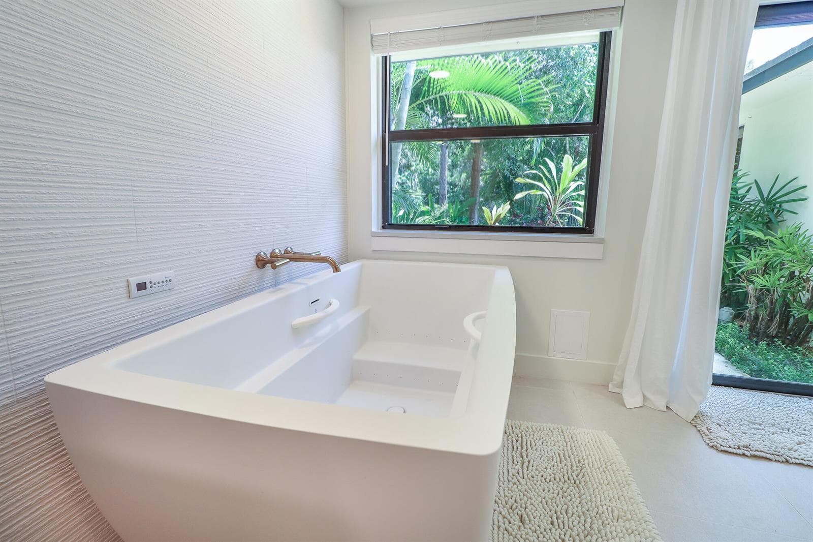 27-Master Bathroom