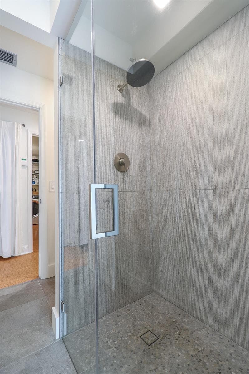 35-Cabana Bathroom