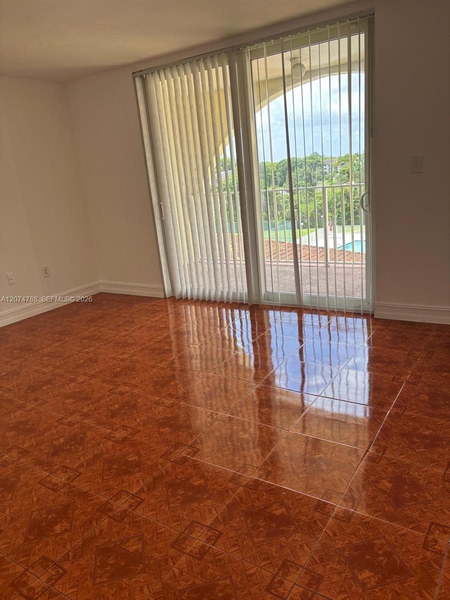 CORAL GATE WEST CONDO · #4-515 in Hialeah - Photo 4