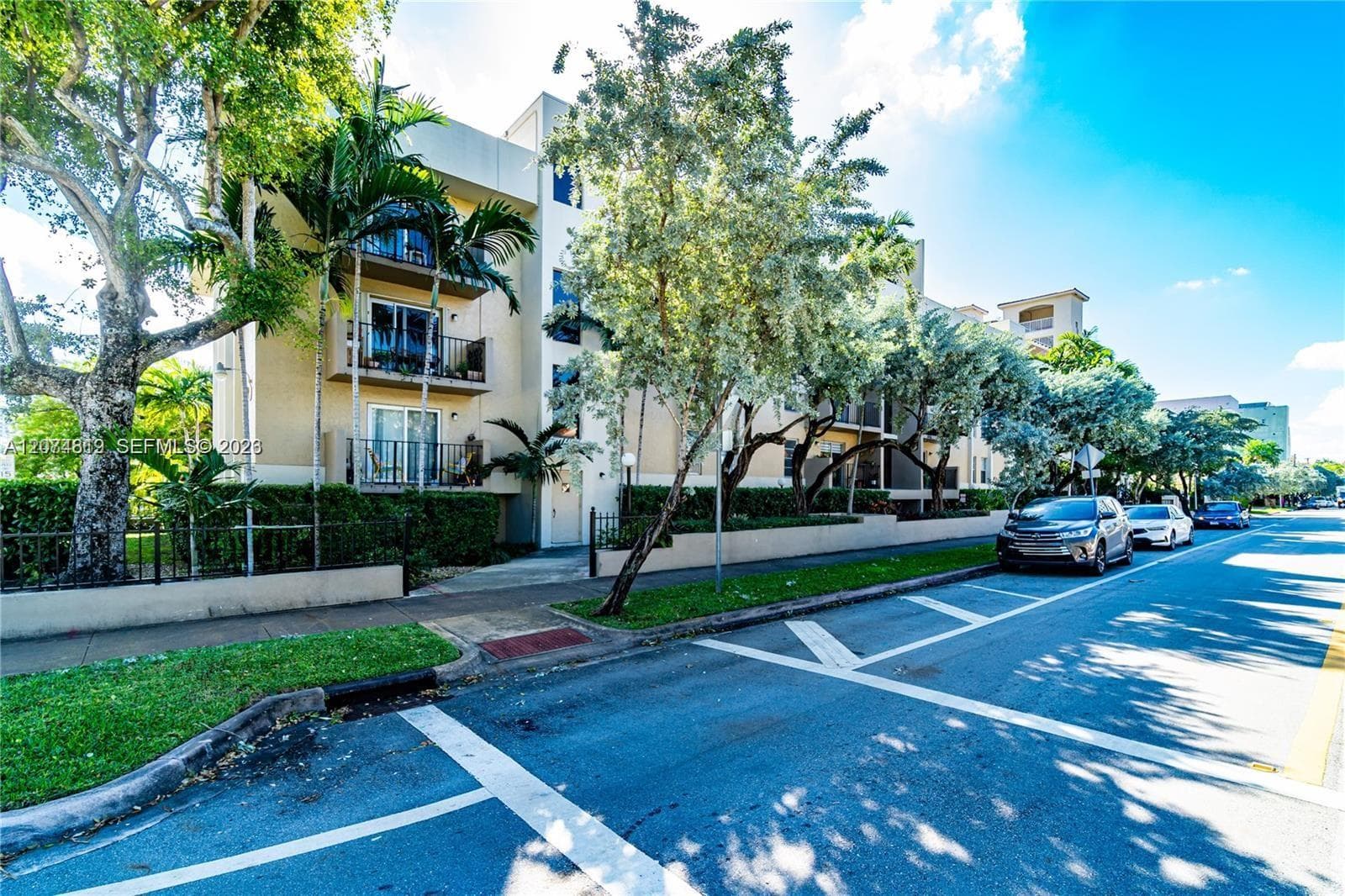 IONIAN PLAZA CONDO · #403 in Coral Gables - Photo 19