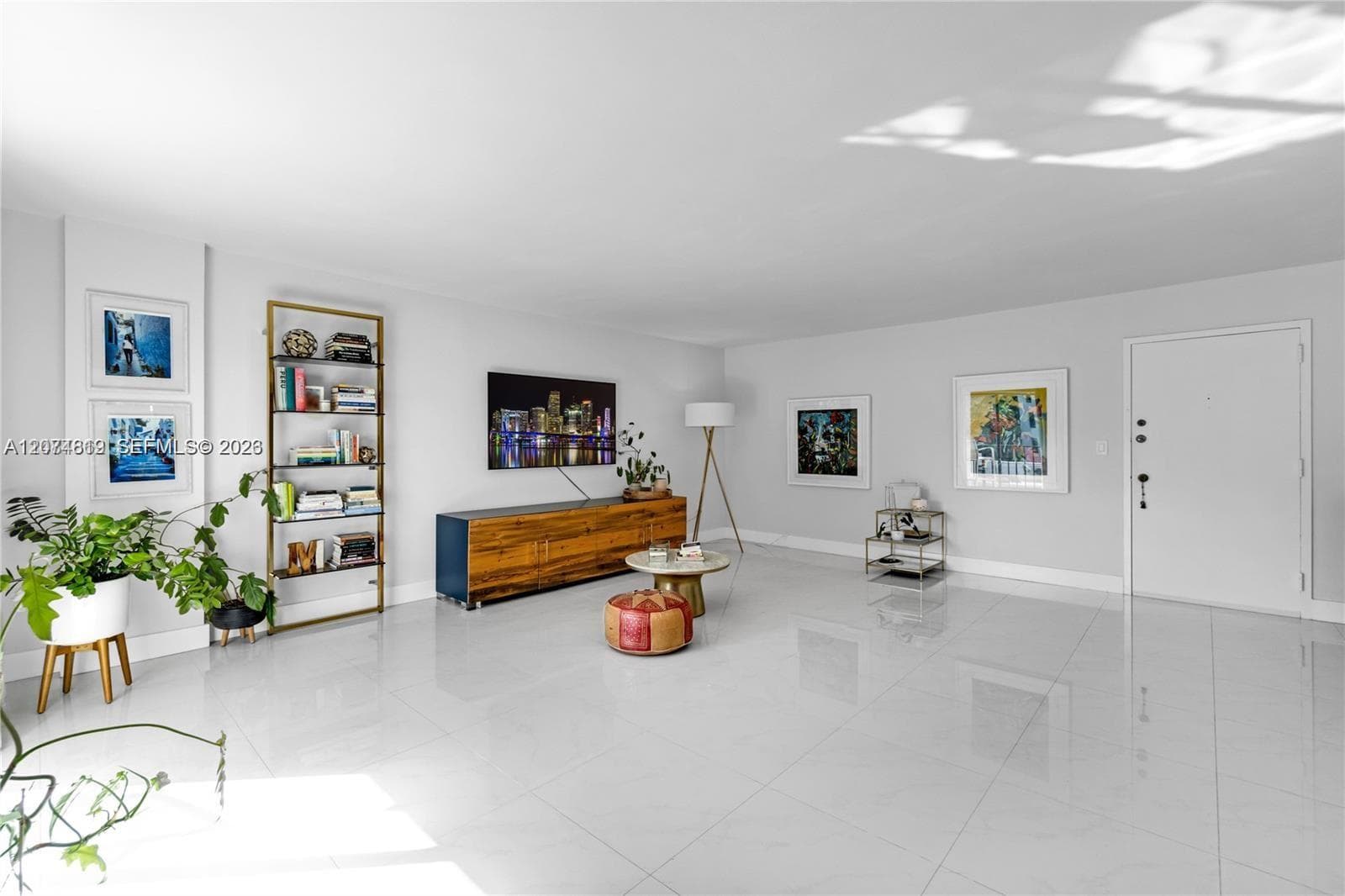 IONIAN PLAZA CONDO · #403 in Coral Gables - Photo 4
