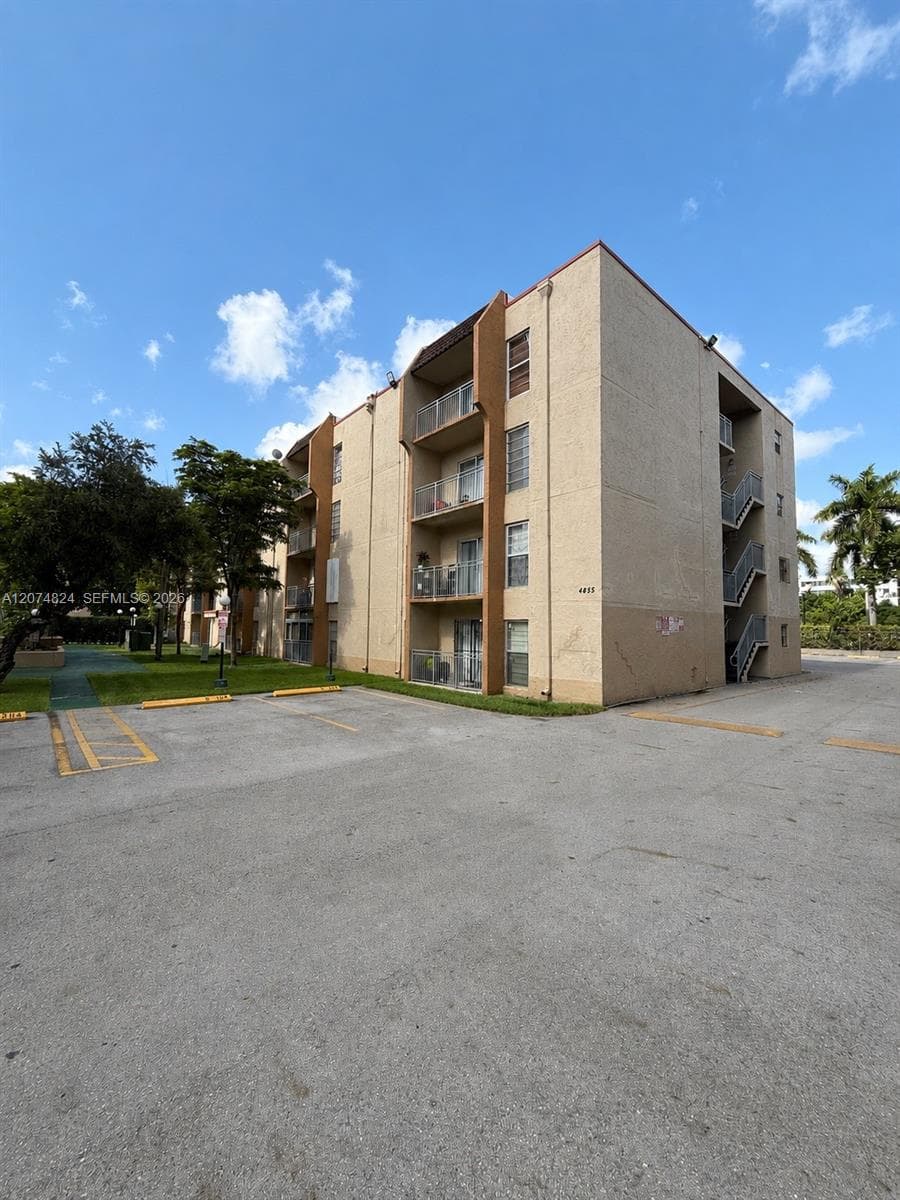 TOLEDO VILLAS · #410-6 in Miami - Photo 21