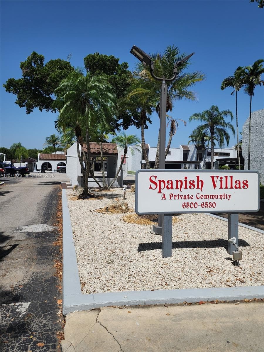 6518 Kendale Lakes Dr #809 photo 31
